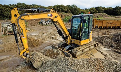 Here Are Summaries and Specs for 17 Different Mini Excavator 